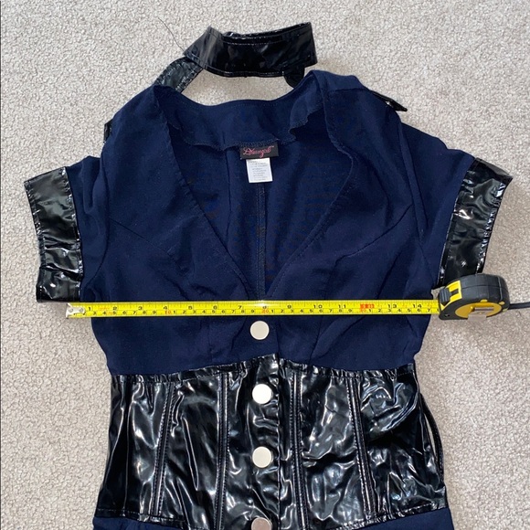 Costume - Picture 10 of 10